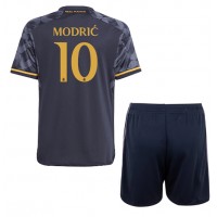 Real Madrid Luka Modric #10 Udebane Trøje Børn 2023-24 Kortærmet (+ Korte bukser)